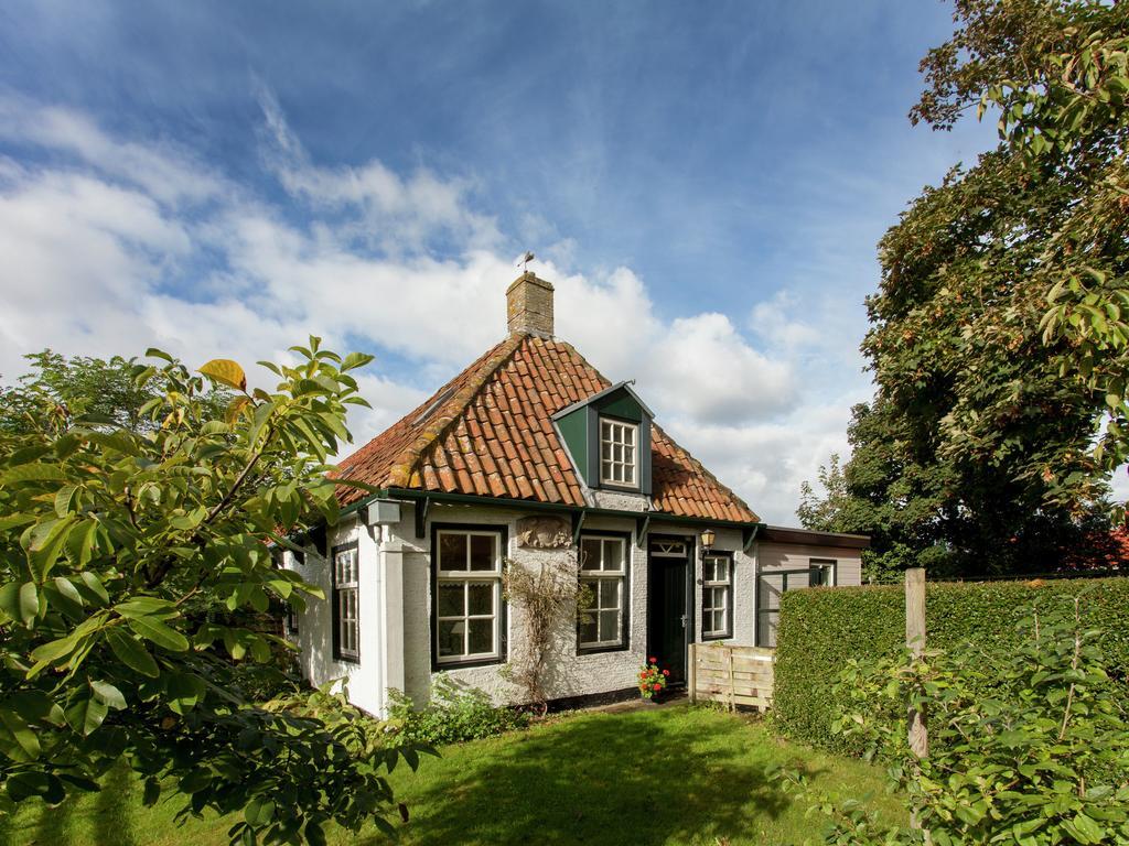 Fairytale Cottage In Nes Friesland With Garden Exterior photo